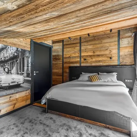 Carte Blanche Babylon Chalet *